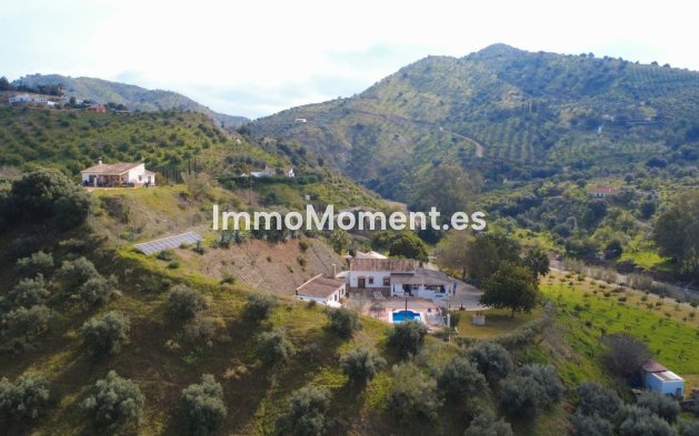 Reventa - Villa independiente - Interior  - Alora