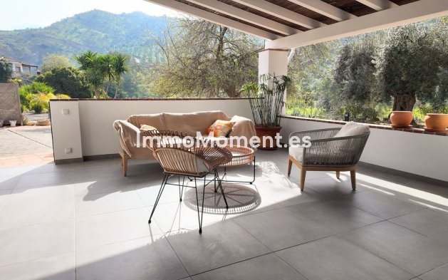 Reventa - Villa independiente - Interior  - Alora