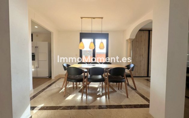 Bestaande woning - Vrijstaande villa - Estepona  - Estepona Centro