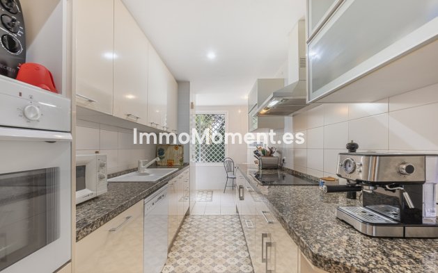 Revente - Appartement - Estepona  - Estepona Centro