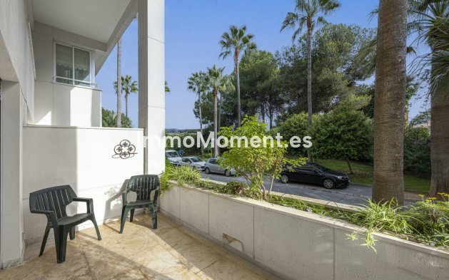 Revente - Appartement - Estepona  - Estepona Centro