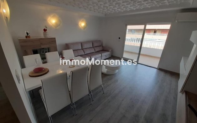 Resale - Apartment - Torrevieja - Torrevieja Centro