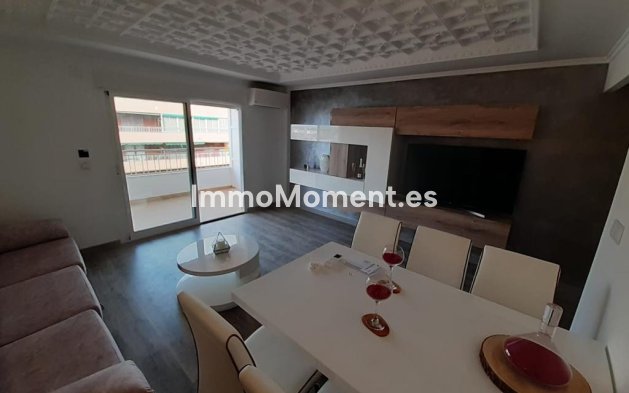 Resale - Apartment - Torrevieja - Torrevieja Centro