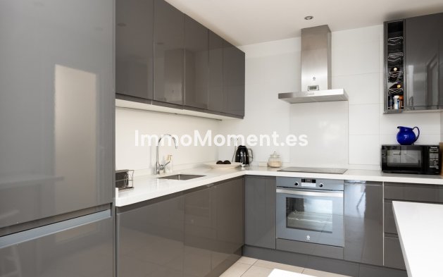 Resale - Apartment - Marbella - La Campana