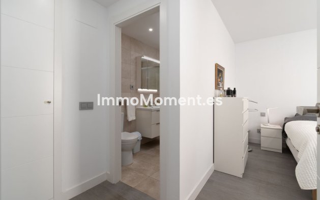 Resale - Apartment - Benalmadena - Benalmadena Pueblo