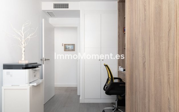 Resale - Apartment - Benalmadena - Benalmadena Pueblo