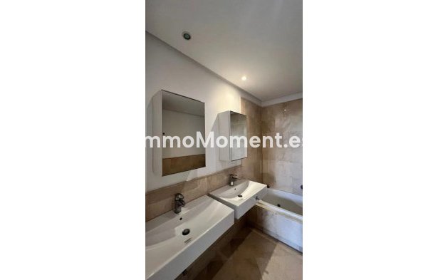 Wiederverkauf - Wohnung - Marbella - Nueva Andalucía