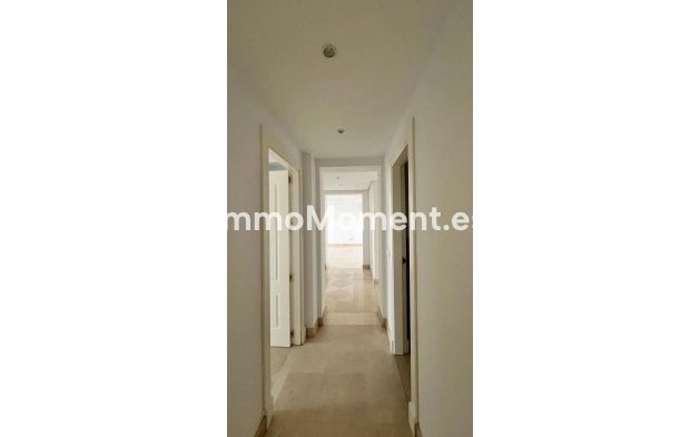 Wiederverkauf - Wohnung - Marbella - Nueva Andalucía