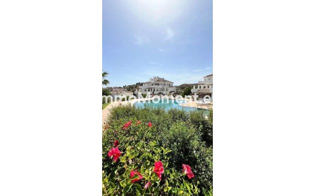 Wiederverkauf - Wohnung - Marbella - Nueva Andalucía