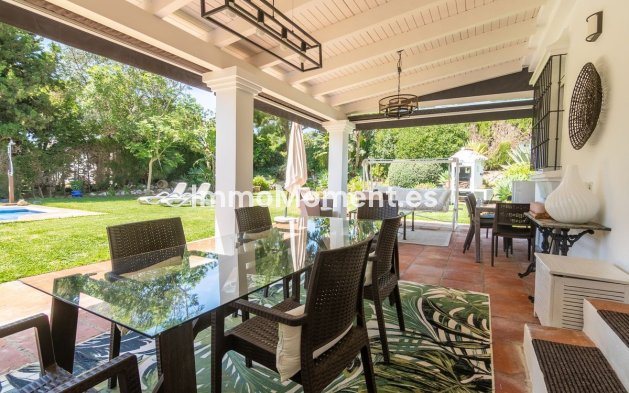 Resale - Detached villa - Estepona - Estepona Centro