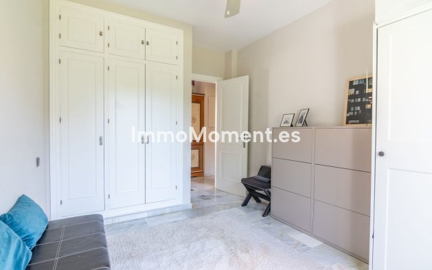 Resale - Detached villa - Estepona - Estepona Centro