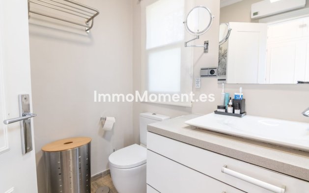 Resale - Detached villa - Estepona - Estepona Centro