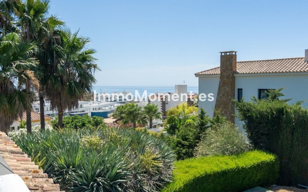 Resale - Detached villa - Estepona - Estepona Centro