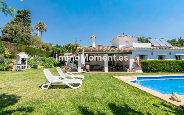 Resale - Detached villa - Estepona - Estepona Centro