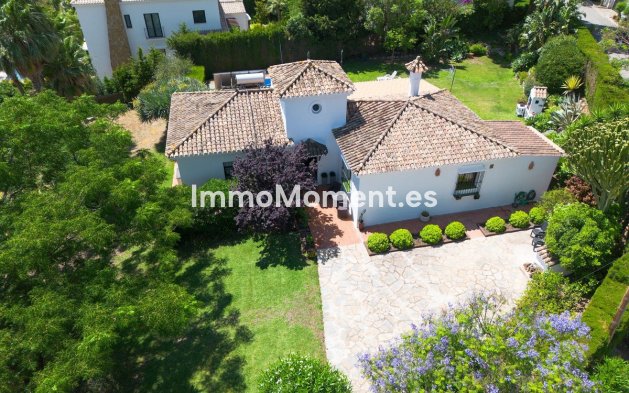 Resale - Detached villa - Estepona - Estepona Centro