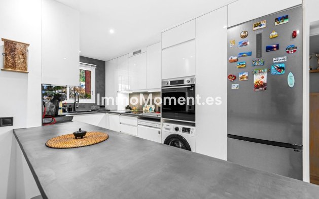 Resale - Apartment - Marbella - Reserva de Marbella