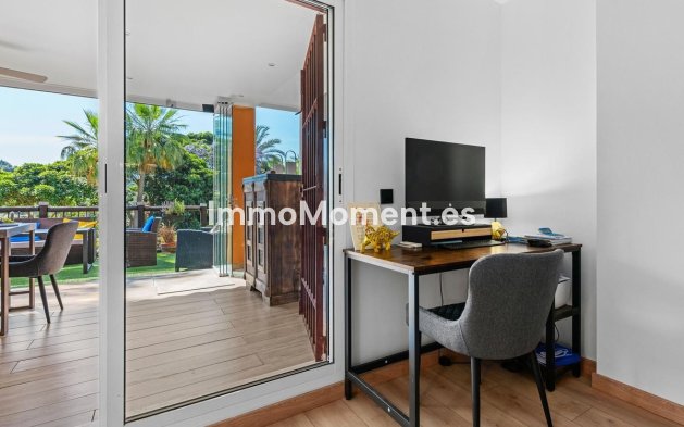 Resale - Apartment - Marbella - Reserva de Marbella