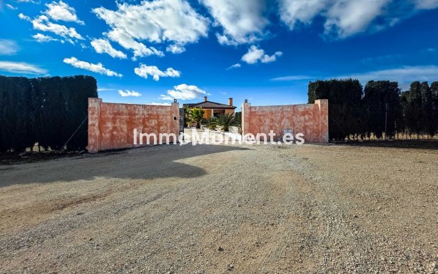 Resale - Detached villa - Pinoso - Pinoso Centro