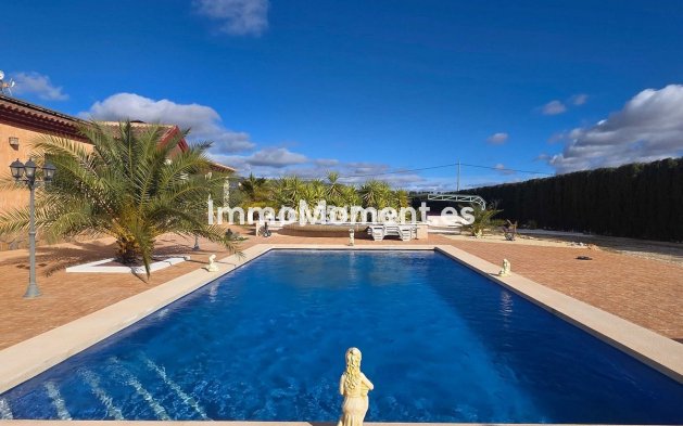 Resale - Detached villa - Pinoso - Pinoso Centro