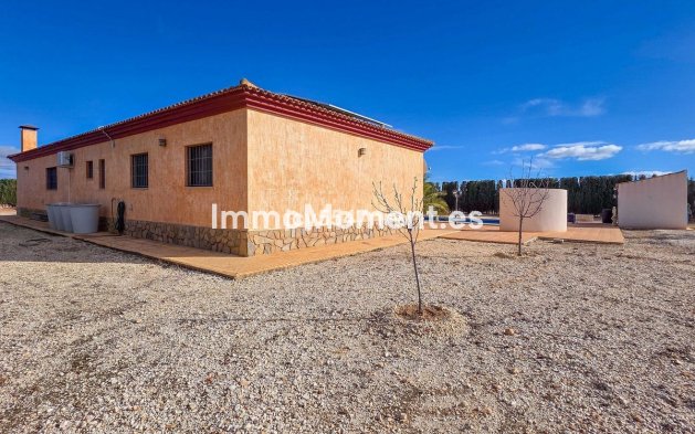 Resale - Detached villa - Pinoso - Pinoso Centro
