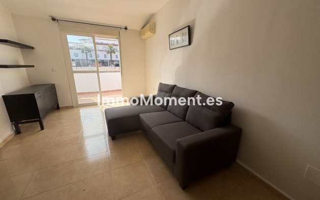 Wiederverkauf - Wohnung -   Inländisch - Alhaurín el Grande Centro