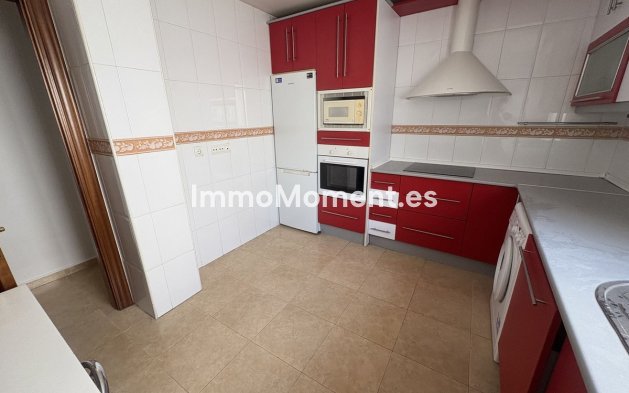 Wiederverkauf - Wohnung -   Inländisch - Alhaurín el Grande Centro