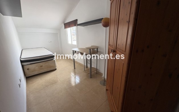Wiederverkauf - Wohnung -   Inländisch - Alhaurín el Grande Centro