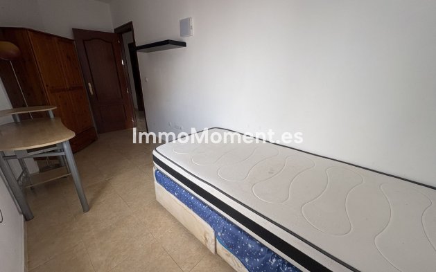 Wiederverkauf - Wohnung -   Inländisch - Alhaurín el Grande Centro