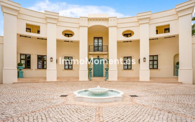 Wiederverkauf - Freistehende Villa - Marbella - Guadalmina Baja