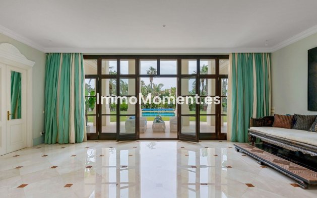 Wiederverkauf - Freistehende Villa - Marbella - Guadalmina Baja