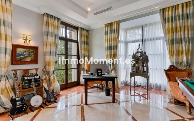 Wiederverkauf - Freistehende Villa - Marbella - Guadalmina Baja