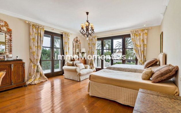 Wiederverkauf - Freistehende Villa - Marbella - Guadalmina Baja