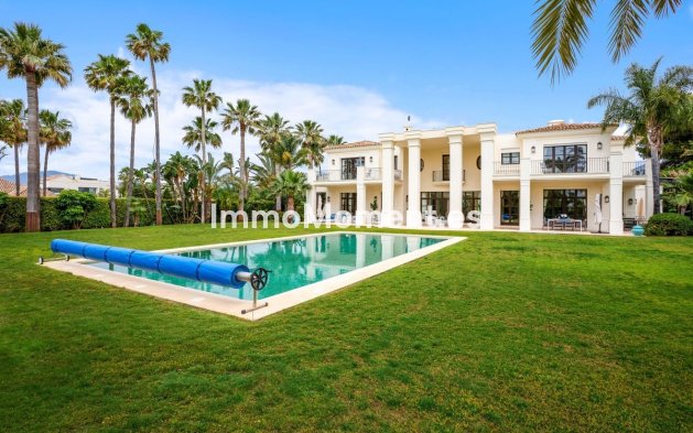 Wiederverkauf - Freistehende Villa - Marbella - Guadalmina Baja