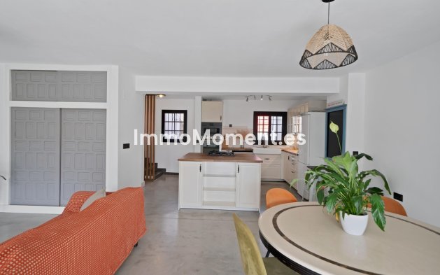 Wiederverkauf - Reihenhaus - Estepona  - Estepona Centro