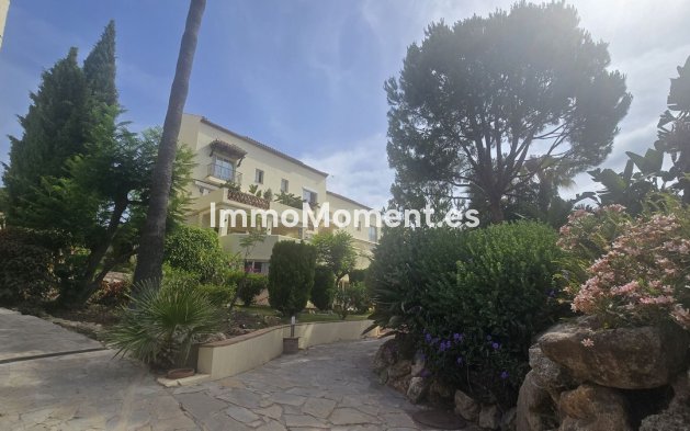 Revente - Appartement - Marbella - Nueva Andalucía