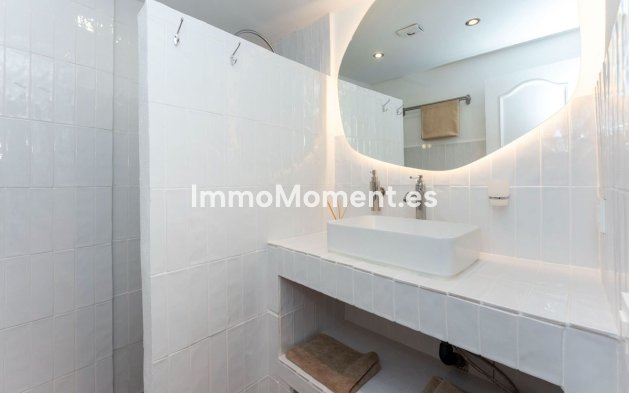 Revente - Maison de campagne - Intérieur                       - Monda