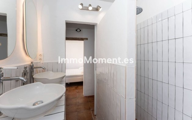 Revente - Maison de campagne - Intérieur                       - Monda