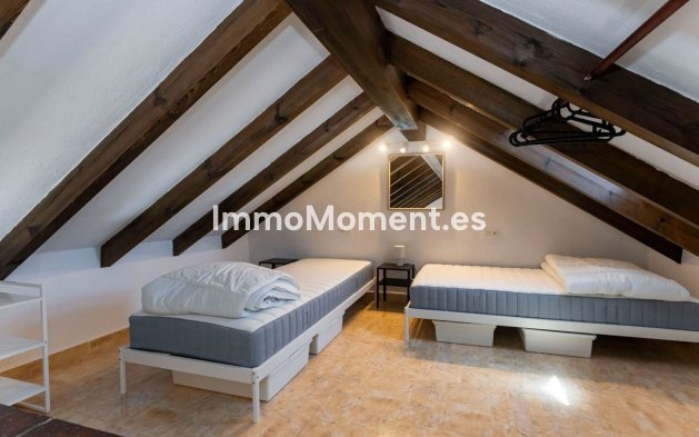 Revente - Maison de campagne - Intérieur                       - Monda