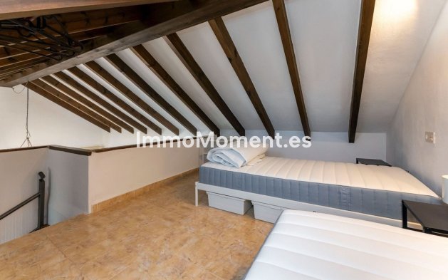 Revente - Maison de campagne - Intérieur                       - Monda