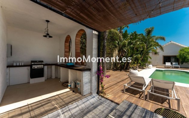 Revente - Maison de campagne - Intérieur                       - Monda