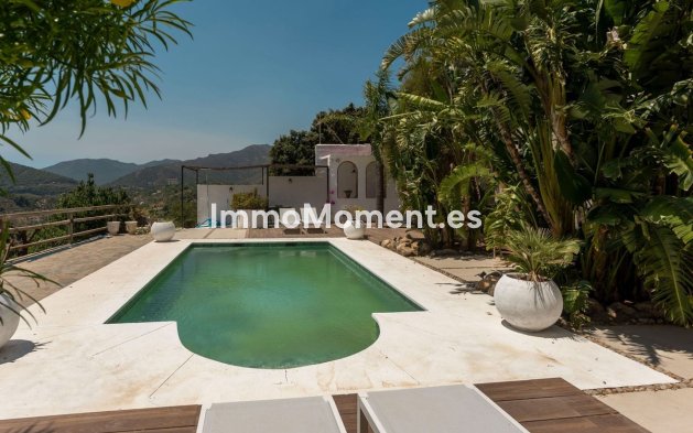 Revente - Maison de campagne - Intérieur                       - Monda