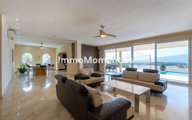 Resale - Country house - Inland  - Cártama Centro
