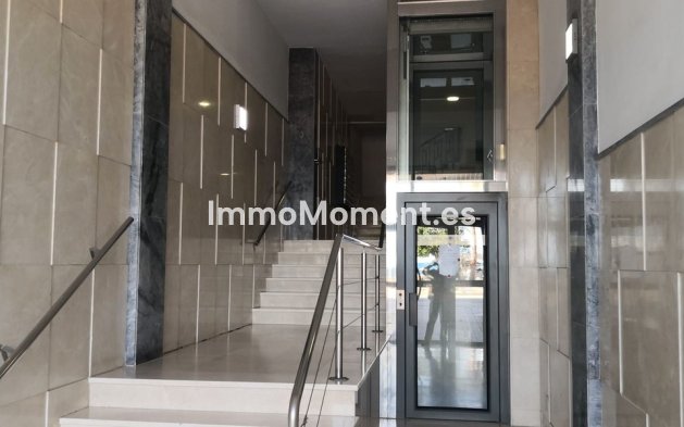 Resale - Apartment - Fuengirola - Fuengirola Centro