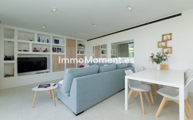 Resale - Apartment - Fuengirola - Higueron