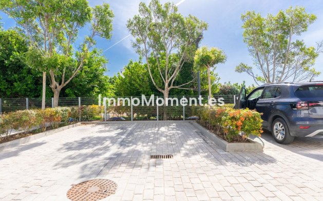 Resale - Apartment - Fuengirola - Higueron