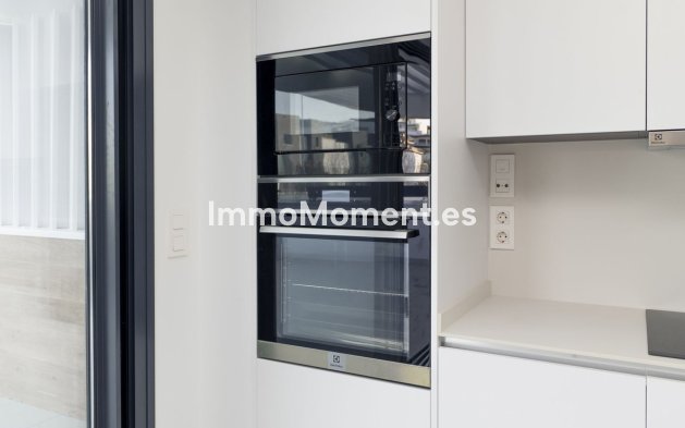Bestaande woning - Vrijstaande villa - Estepona  - Estepona Centro