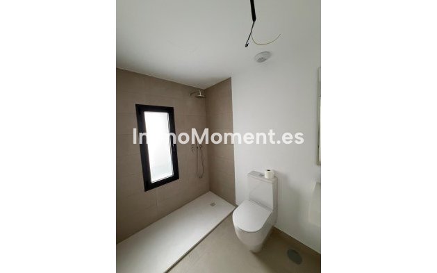 Bestaande woning - Vrijstaande villa - Estepona  - Estepona Centro