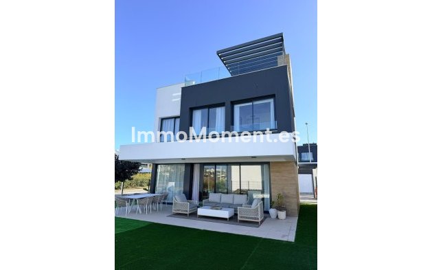 Bestaande woning - Vrijstaande villa - Estepona  - Estepona Centro