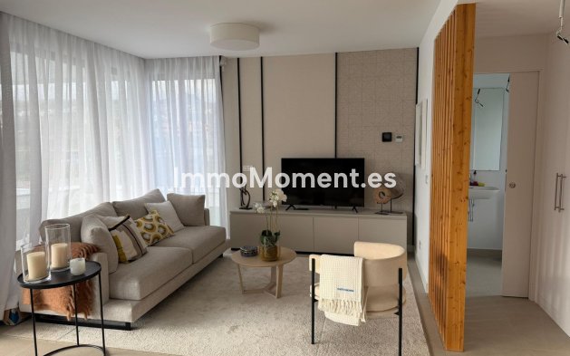 Bestaande woning - Vrijstaande villa - Estepona  - Estepona Centro