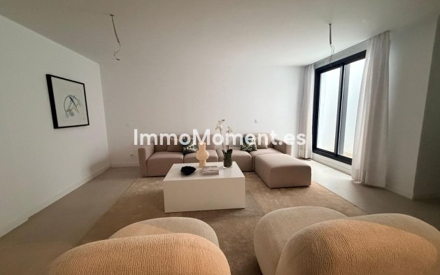Bestaande woning - Vrijstaande villa - Estepona  - Estepona Centro